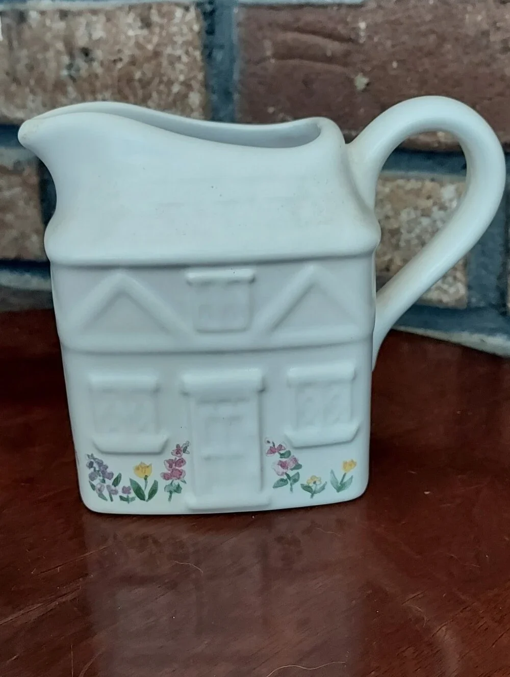 Pfaltzgraff Cape May Cottage House Floral Pattern Bisque Creamer Pitcher Gravy